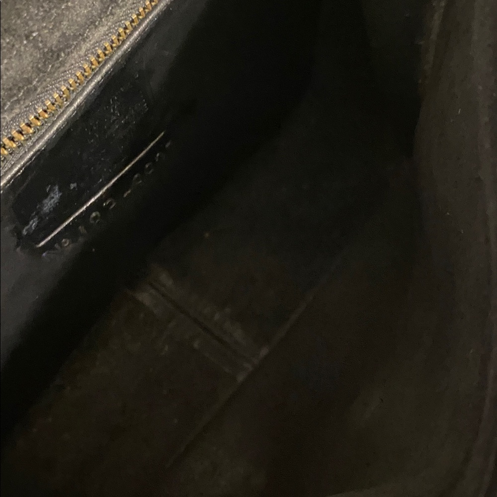 Coach Classic Black Leather Willis Handbag. Good condition. No original strap - Picture 8 of 11